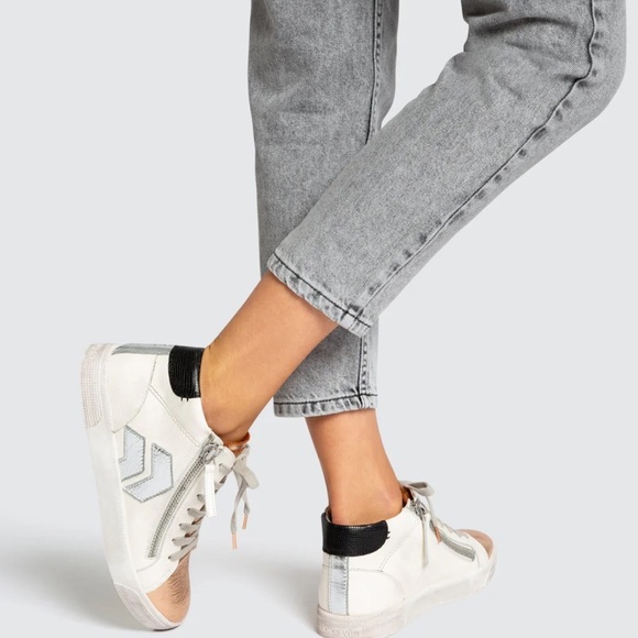Dolce Vita Shoes - DOLCE VITA ZONYA COPPER AND WHITE LEATHER SNEAKERS SIZE 9